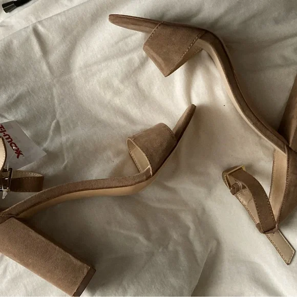 High heeled sandals size 8.5 - Picture 5 of 5